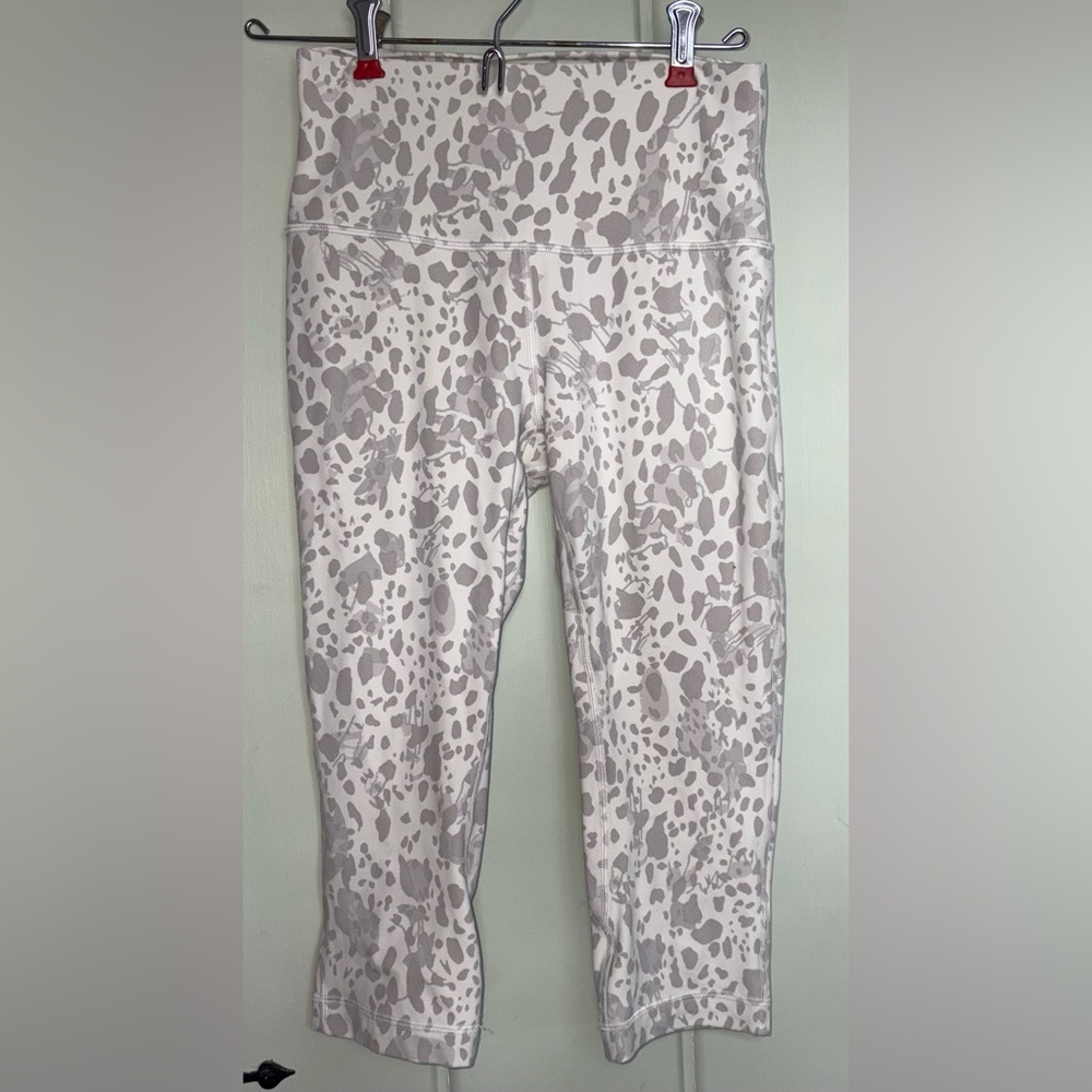 Lulu Lemon Align High-Rise Crop Leggings size 6